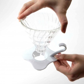 Hario skleněný Dripper V60-01- bílý (VDGR-01-W) 2