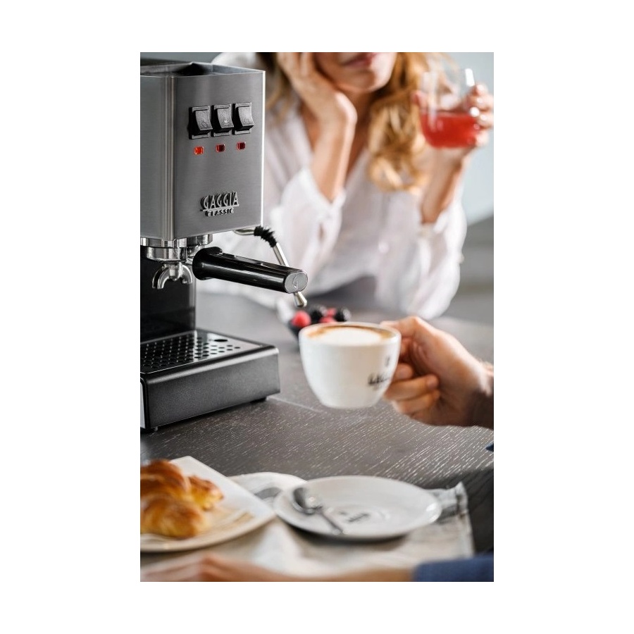 Pákový kávovar GAGGIA Classic EVO E24