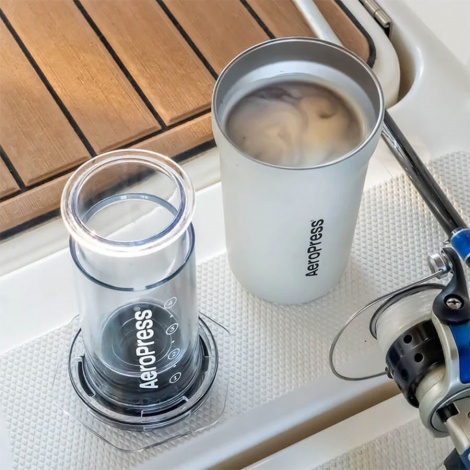 Aeropress GO Plus Travel System - krémový