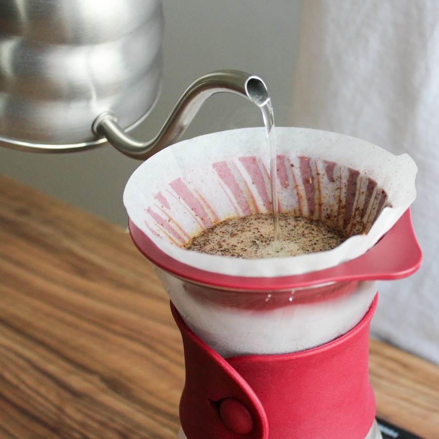 Hario V60 Drip Decanter (VDD-02MIX-RED)