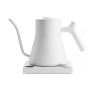The Fellow Stagg EKG PRO combines elegant design, precision and functionality. With temperature control, gooseneck and rapid heating, it is the ideal tool for making coffee and tea.