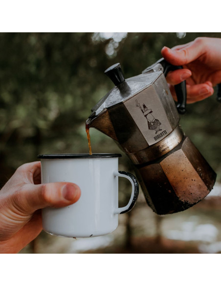 Outlet – Bialetti Moka Express 2-Cup Moka Pot – COSMETIC DEFECT