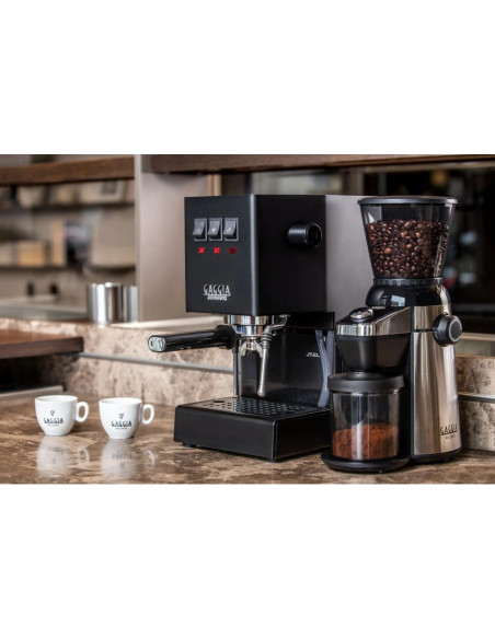 Lever coffee machine GAGGIA Classic EVO E24 black