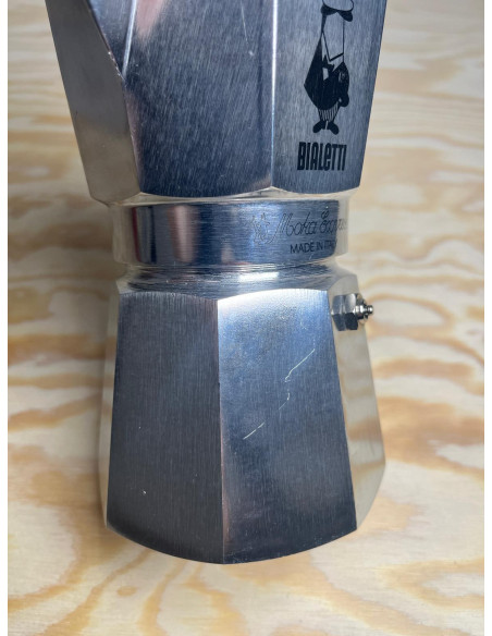 Bazar - Bialetti Moka Express 6 šálků moka konvice